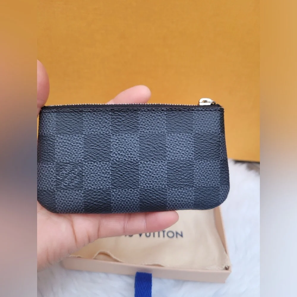 Graphite Key Cles/Pouch - Picture 6 of 12